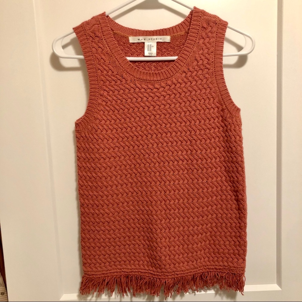 Max Studio sleeveless sweater with fringe